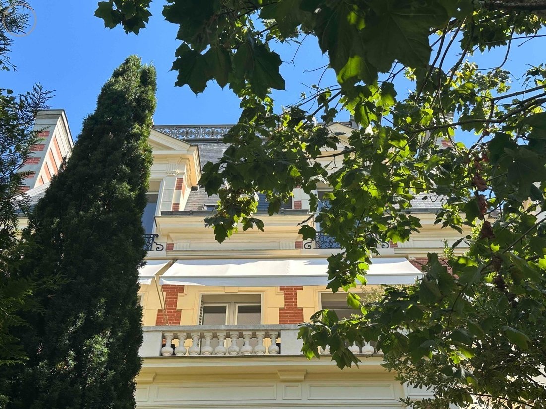Apartment in Domaine National du Château, Versailles, France 3 - 15908636