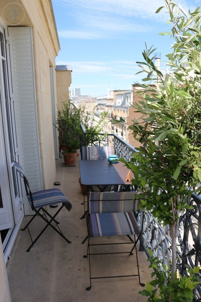 Apartment in Grange Aux Belles-Terrage, Paris 10e Arrondissement, Paris 1 - 15908917