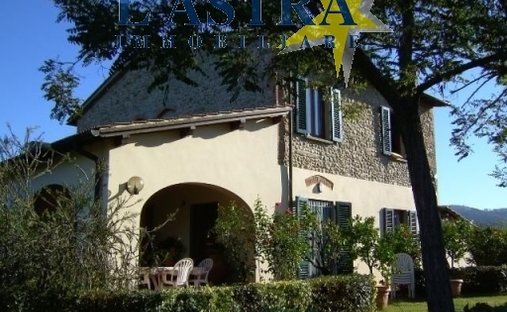 Country House in Lastra a Signa, Tuscany, Italy 1