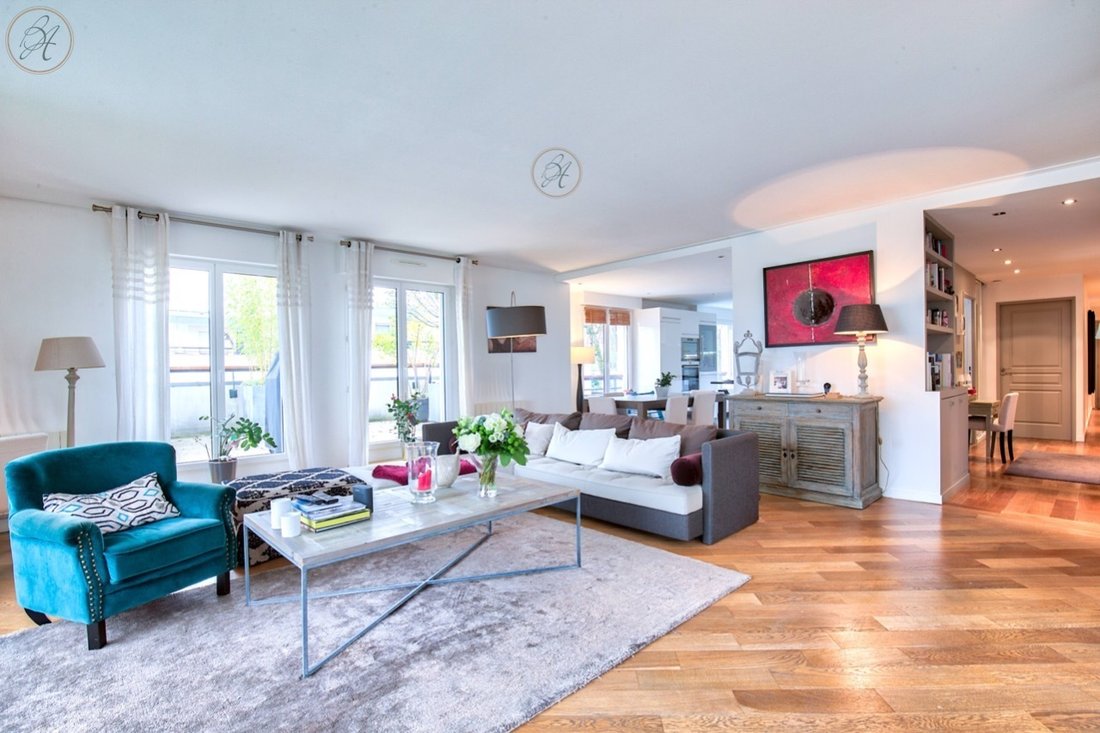 Apartment in Espaces Jeunes, Issy-les-Moulineaux, France 2 - 15908366