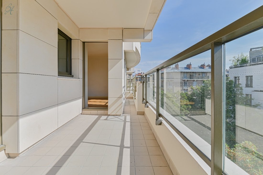 Apartment in Hôtel de Ville-Planchette, Levallois-Perret, France 2 - 15910336