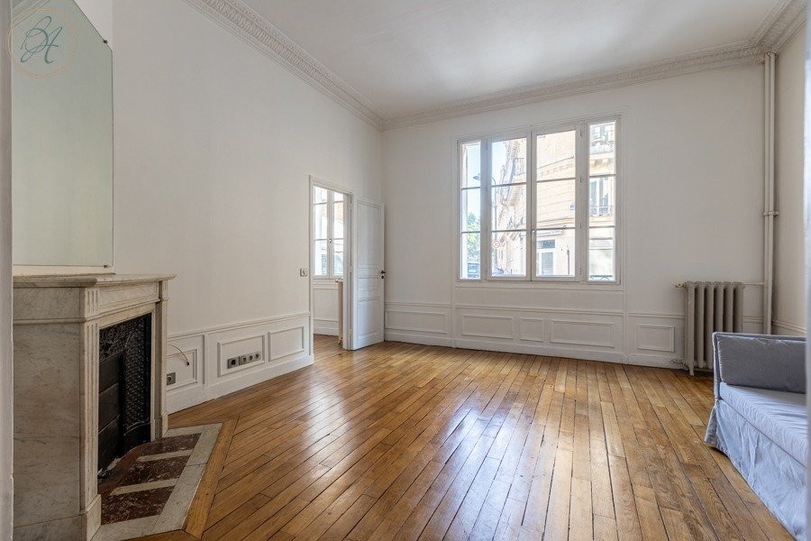 Apartment in Pereire-Malesherbes, Paris 17e Arrondissement, Paris 5 - 15910266