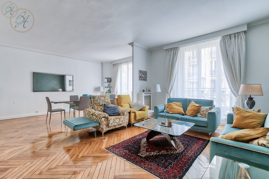 Apartment in Grange Aux Belles-Terrage, Paris 10e Arrondissement, Paris 3 - 15909721