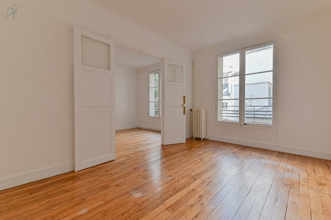 Apartment in Grange Aux Belles-Terrage, Paris 10e Arrondissement, Paris 1 - 15908766