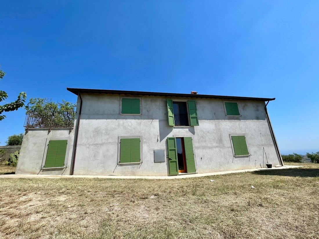 Country House in Ripatransone, Marche, Italy 3 - 15233586