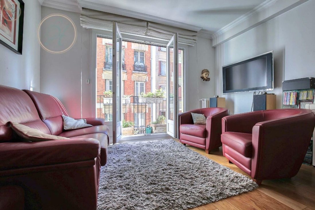 Apartment in Grange Aux Belles-Terrage, Paris 10e Arrondissement, Paris 4 - 15909662