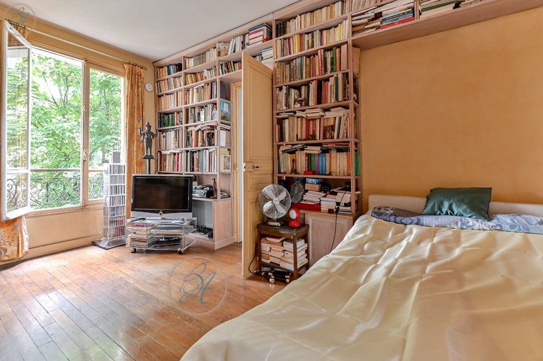 Apartment in Grange Aux Belles-Terrage, Paris 10e Arrondissement, Paris 4 - 15910253
