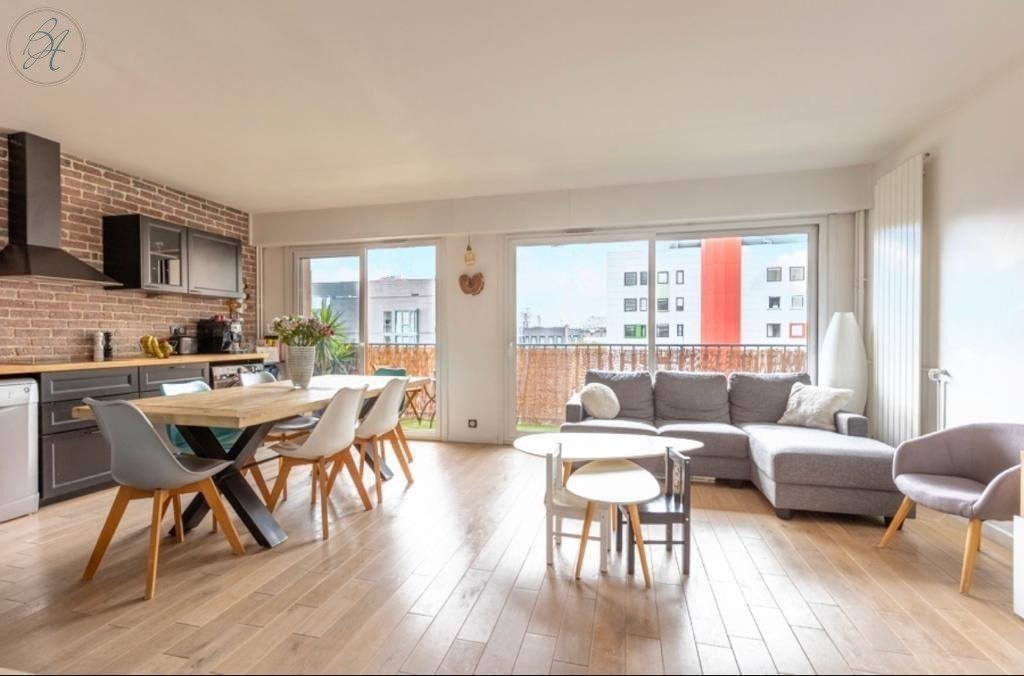 Apartment in Espaces Jeunes, Issy-les-Moulineaux, France 2 - 15908102