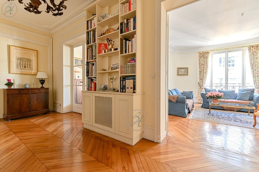 Apartment in Pereire-Malesherbes, Paris 17e Arrondissement, Paris 5 - 15909134