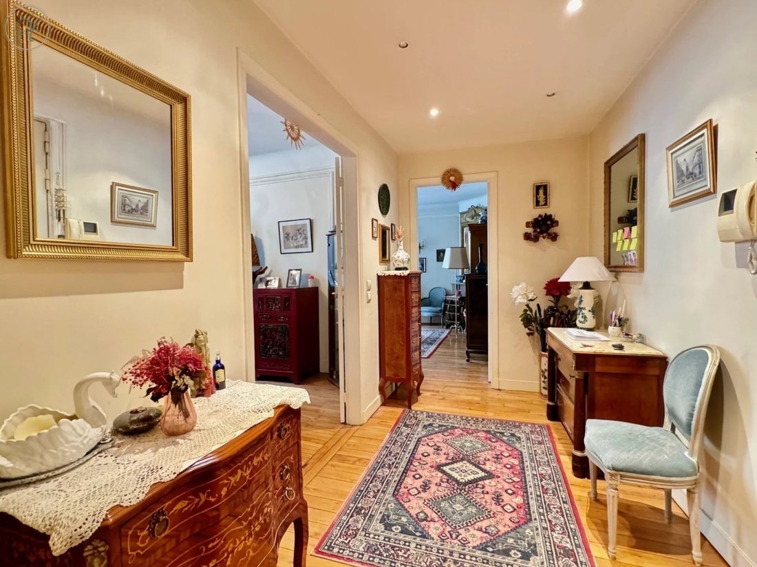 Apartment in La Plaine des Sablons, Neuilly-sur-Seine, France 4 - 15910037