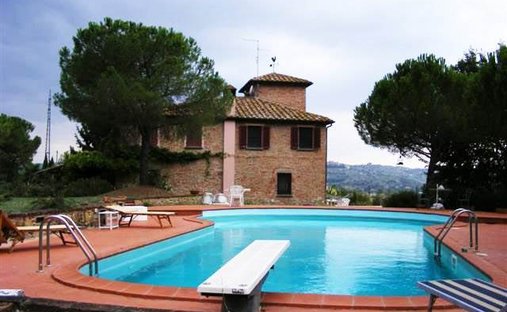 Casa di campagna a Foiano della Chiana, Toscana, Italia 1