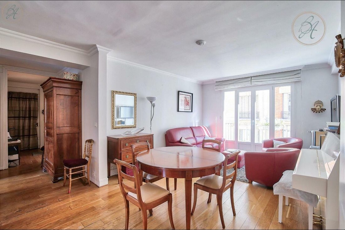 Apartment in Grange Aux Belles-Terrage, Paris 10e Arrondissement, Paris 1 - 15909662