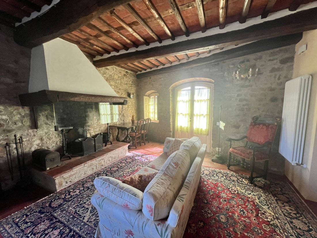 Castle in Center, Montespertoli, Tuscany 5 - 15908332