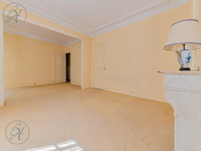 Apartment in Grange Aux Belles-Terrage, Paris 10e Arrondissement, Paris 3 - 15908776