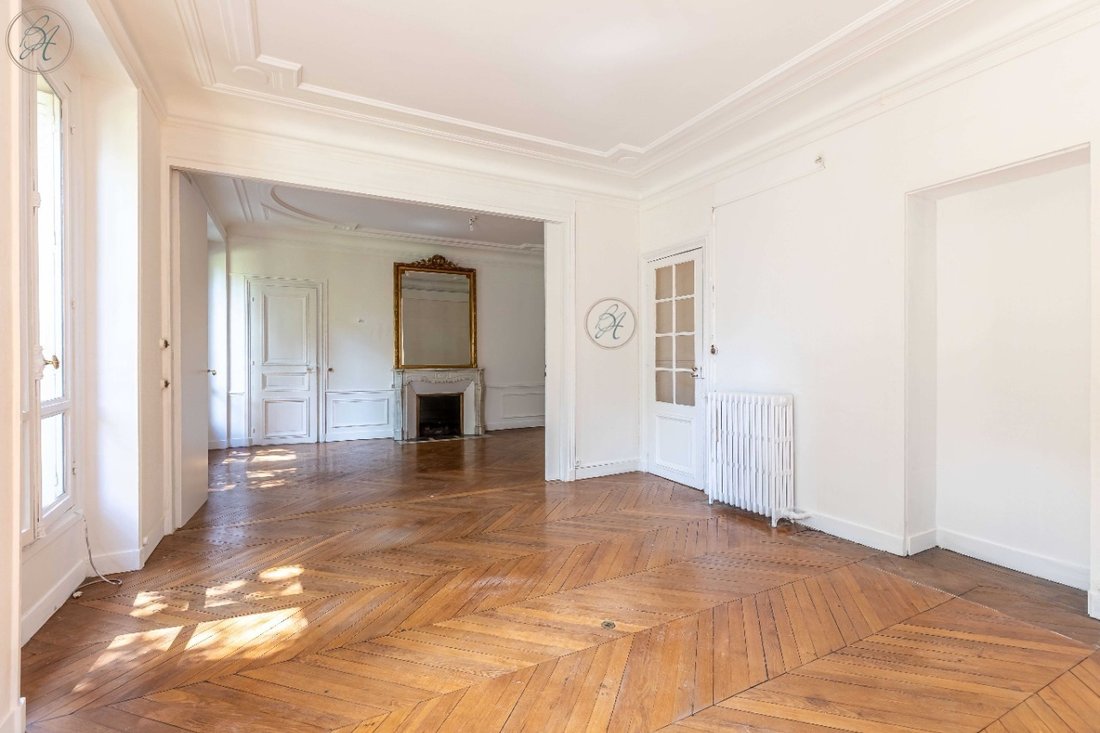 Apartment in Pereire-Malesherbes, Paris 17e Arrondissement, Paris 4 - 15910198