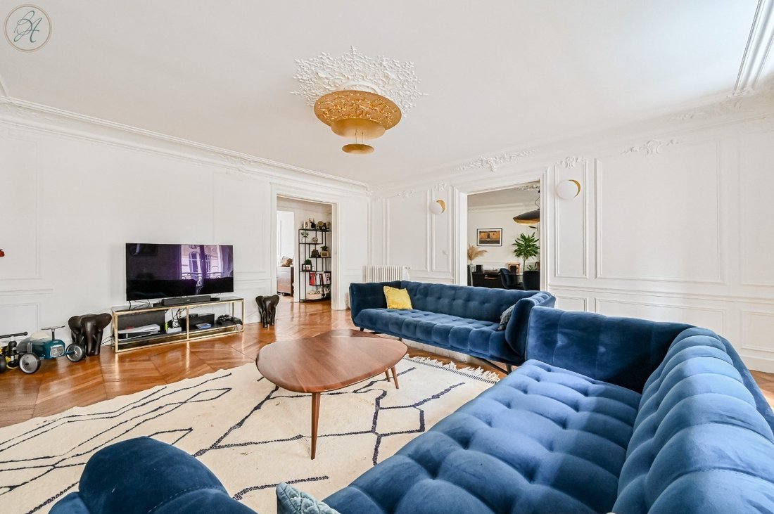 Apartment in Pereire-Malesherbes, Paris 17e Arrondissement, Paris 5 - 15910109