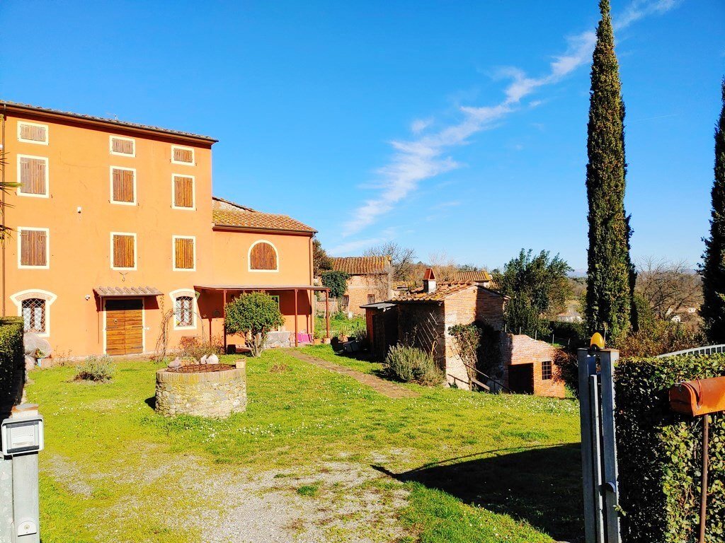 Casa en Vicopisano, Toscana, Italia 1 - 15908622