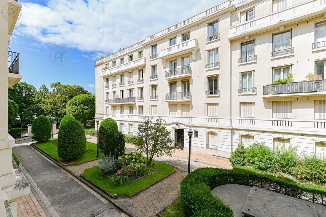 Apartment in Pereire-Malesherbes, Paris 17e Arrondissement, Paris 1 - 15910497