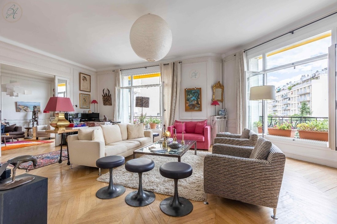 Apartment in Pereire-Malesherbes, Paris 17e Arrondissement, Paris 4 - 15909225