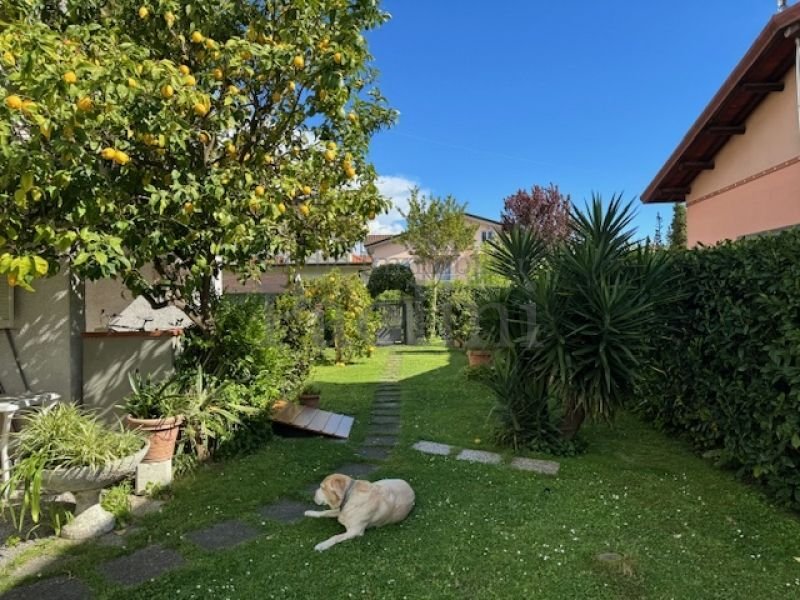 Villa in Center, Massa, Italy 3 - 15907602