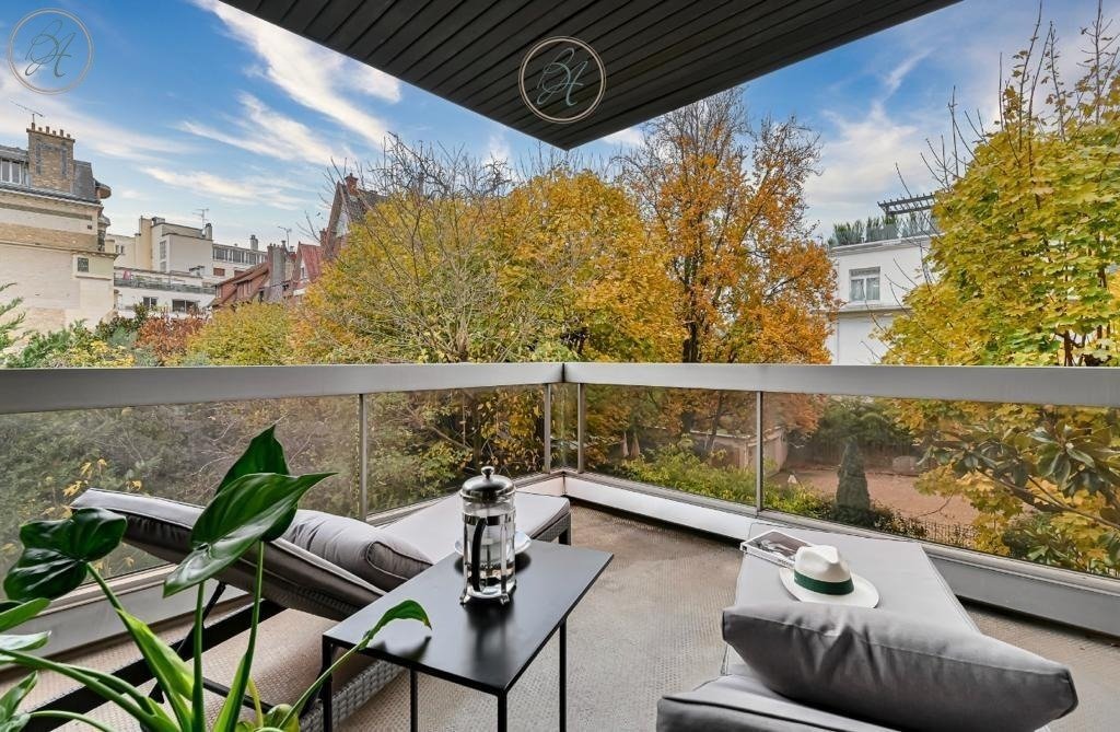 Apartment in Reine-Mairie, Boulogne-Billancourt, France 1 - 15908669