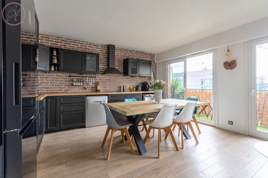 Apartment in Espaces Jeunes, Issy-les-Moulineaux, France 3 - 15908102