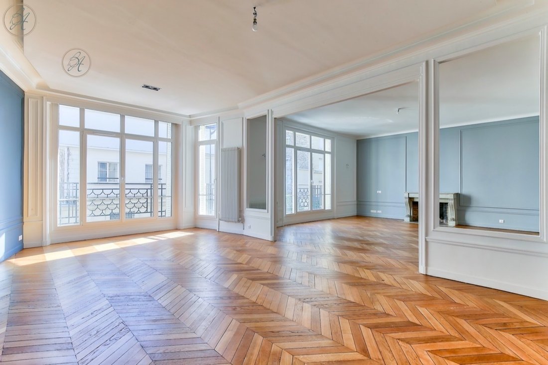 Apartment in Pereire-Malesherbes, Paris 17e Arrondissement, Paris 5 - 15909256