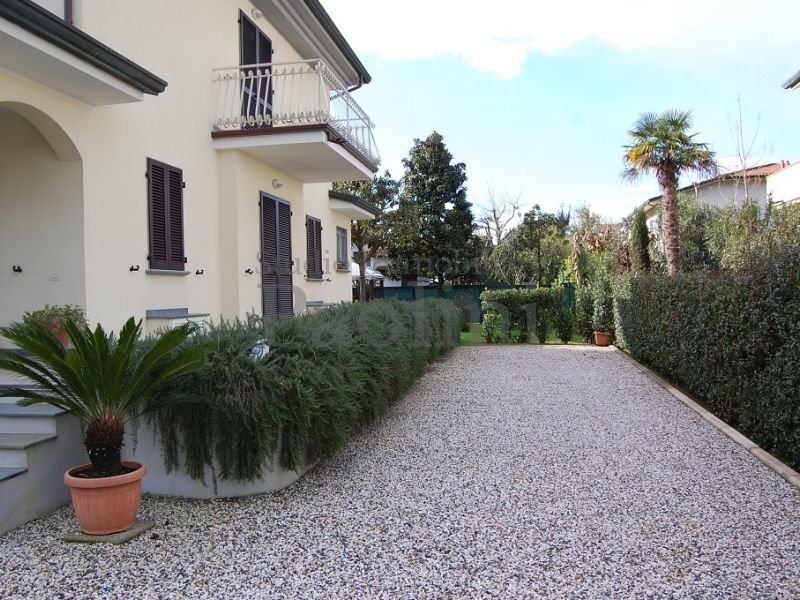 Villa in Cinquale, Montignoso, Tuscany 2 - 15908232