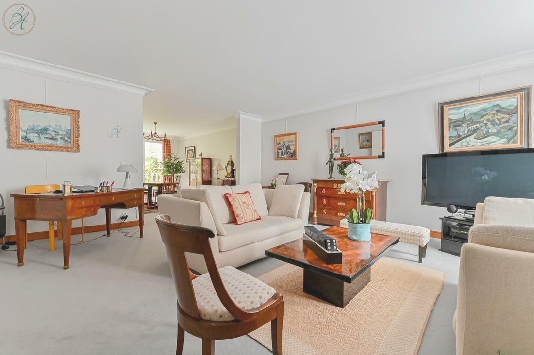 Apartment in Pereire-Malesherbes, Paris 17e Arrondissement, Paris 5 - 15910073