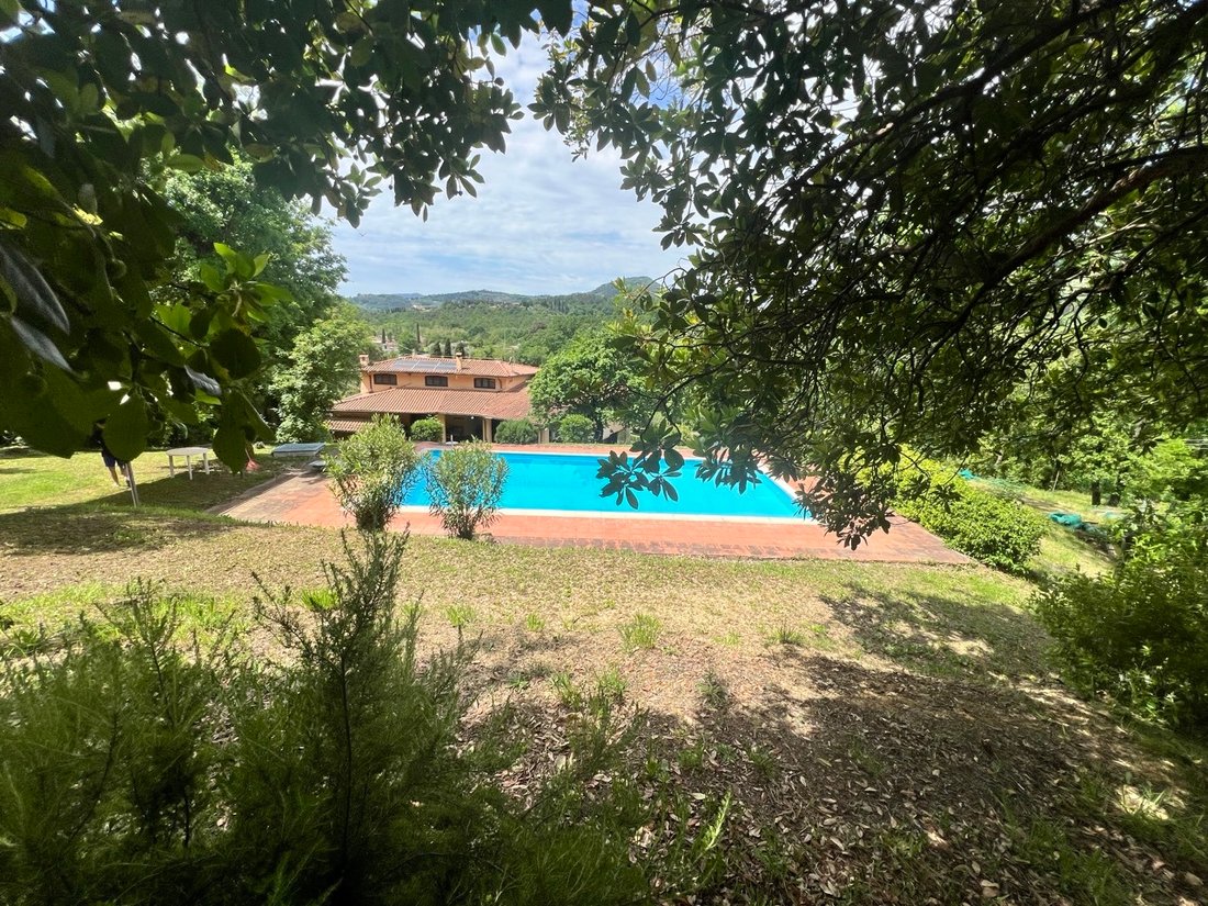 Villa in Historic Center, Lucca, Tuscany 4 - 15908233
