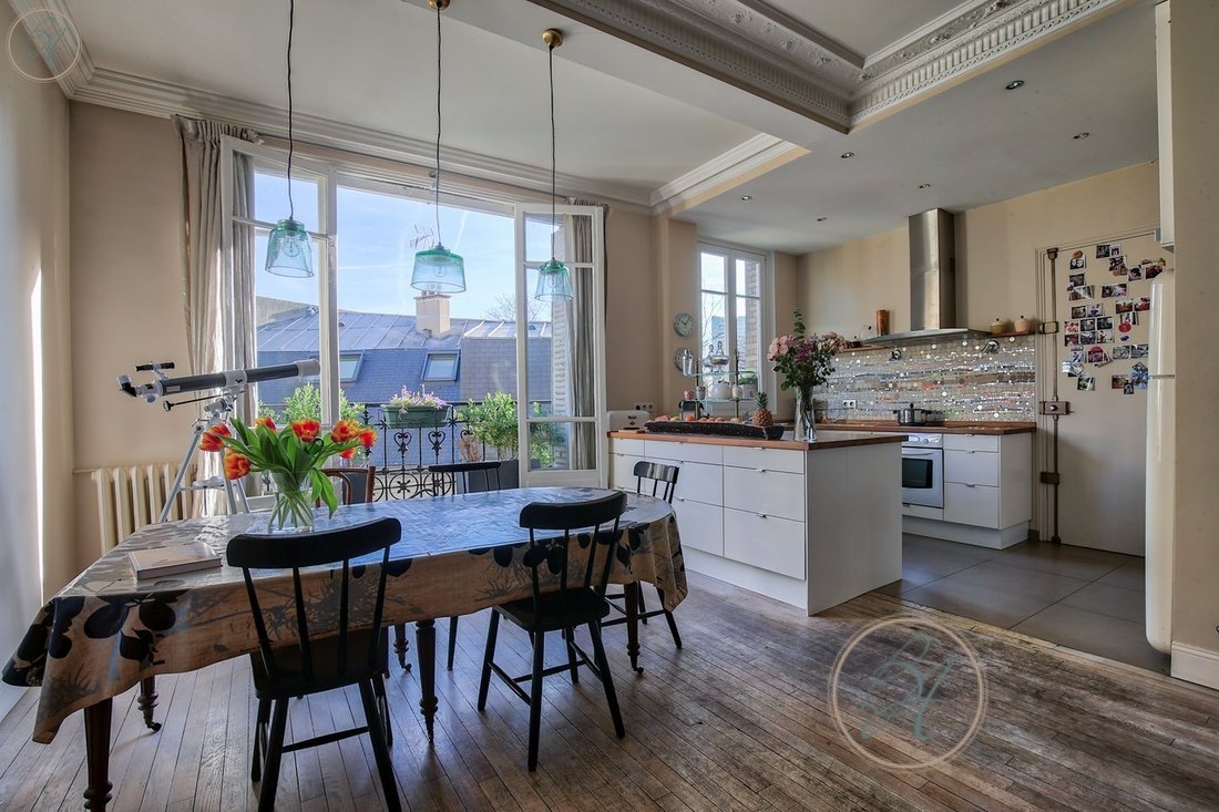 Apartment in Pereire-Malesherbes, Paris 17e Arrondissement, Paris 2 - 15910009