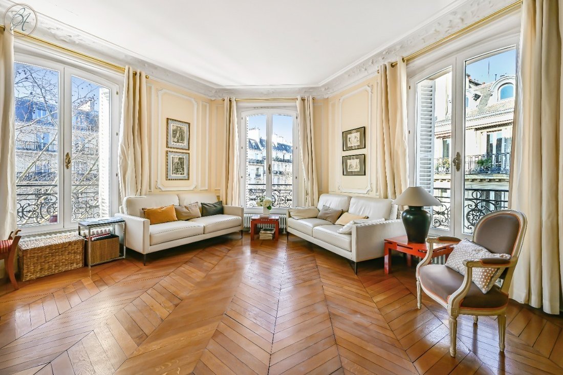 Apartment in Pereire-Malesherbes, Paris 17e Arrondissement, Paris 2 - 15908925