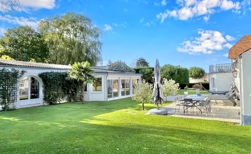 House in Côte de la Justice-Saint Lubin, Louviers, France 1