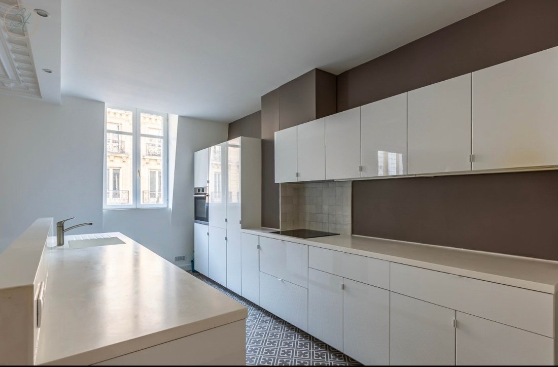 Apartment in Pereire-Malesherbes, Paris 17e Arrondissement, Paris 4 - 15909342