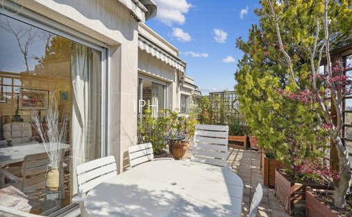 Apartment in La Plaine des Sablons, Neuilly-sur-Seine, France 1