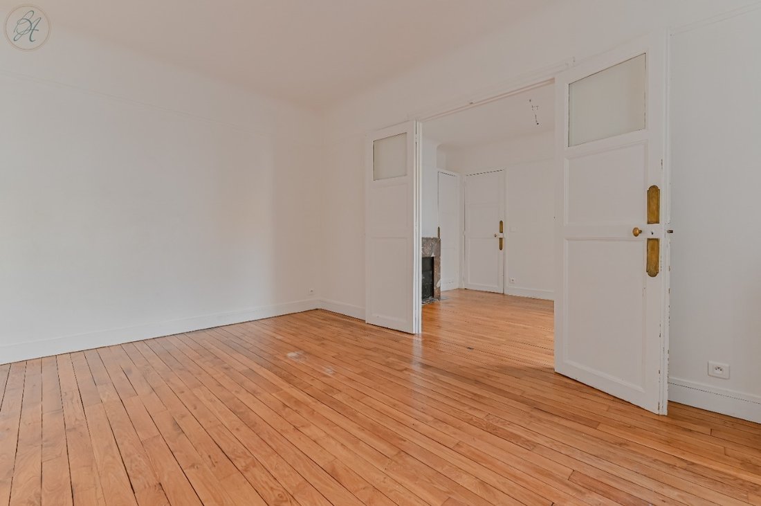 Apartment in Grange Aux Belles-Terrage, Paris 10e Arrondissement, Paris 5 - 15908766