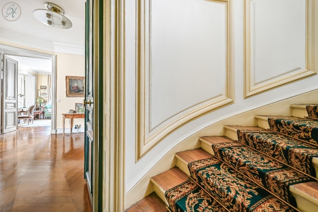 Apartment in Pereire-Malesherbes, Paris 17e Arrondissement, Paris 4 - 15909976