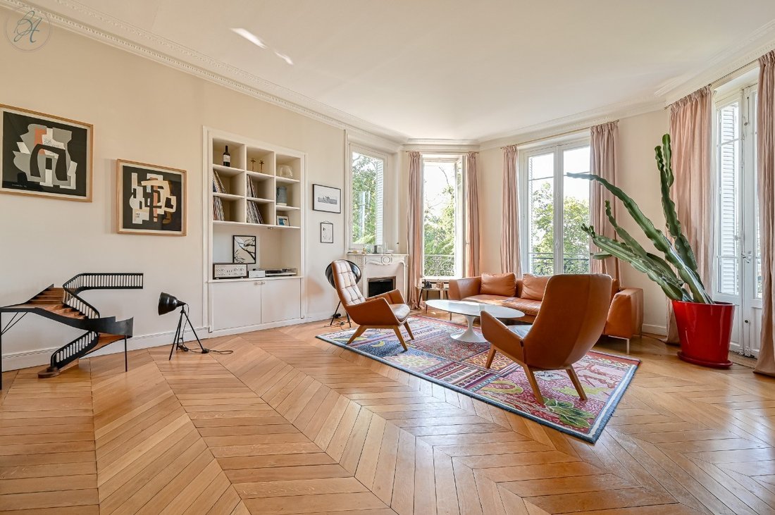 Apartment in Domaine National du Château, Versailles, France 5 - 15908636