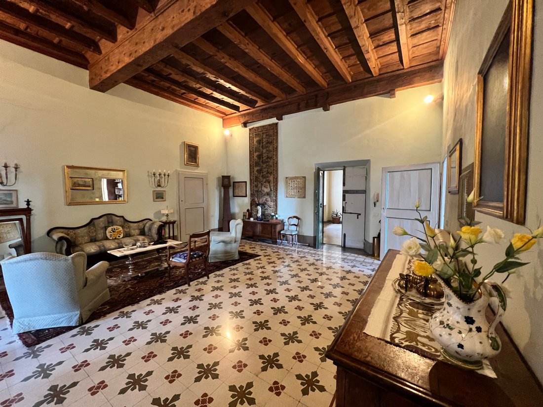Apartment in Historic Center, Lucca, Tuscany 2 - 15908527