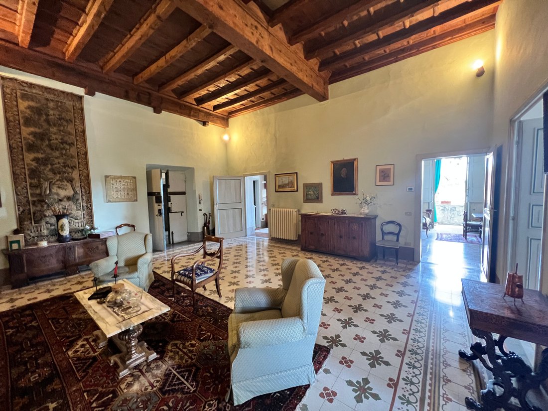Apartment in Historic Center, Lucca, Tuscany 1 - 15908527