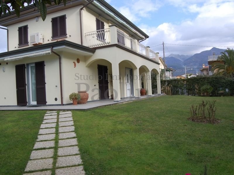 Villa in Cinquale, Montignoso, Tuscany 1 - 15908232