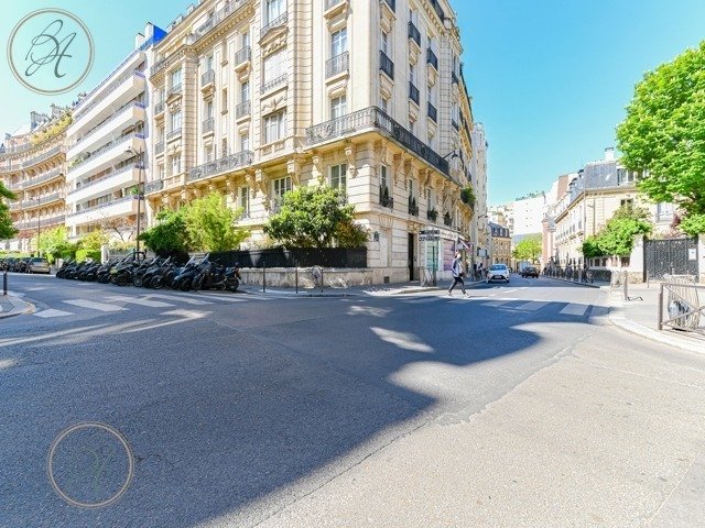 Apartment in Grange Aux Belles-Terrage, Paris 10e Arrondissement, Paris 1 - 15908776