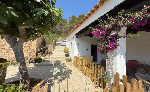Finca in Sant Josep de sa Talaia, Balearic Islands, Spain 1