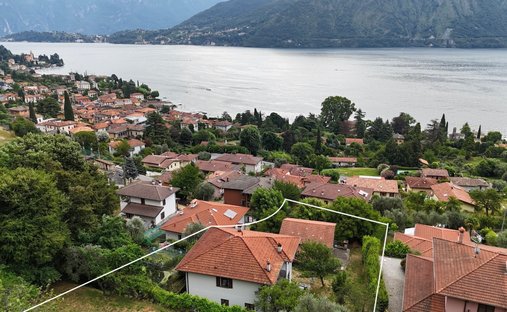 House in Azzano, Lombardy, Italy 1