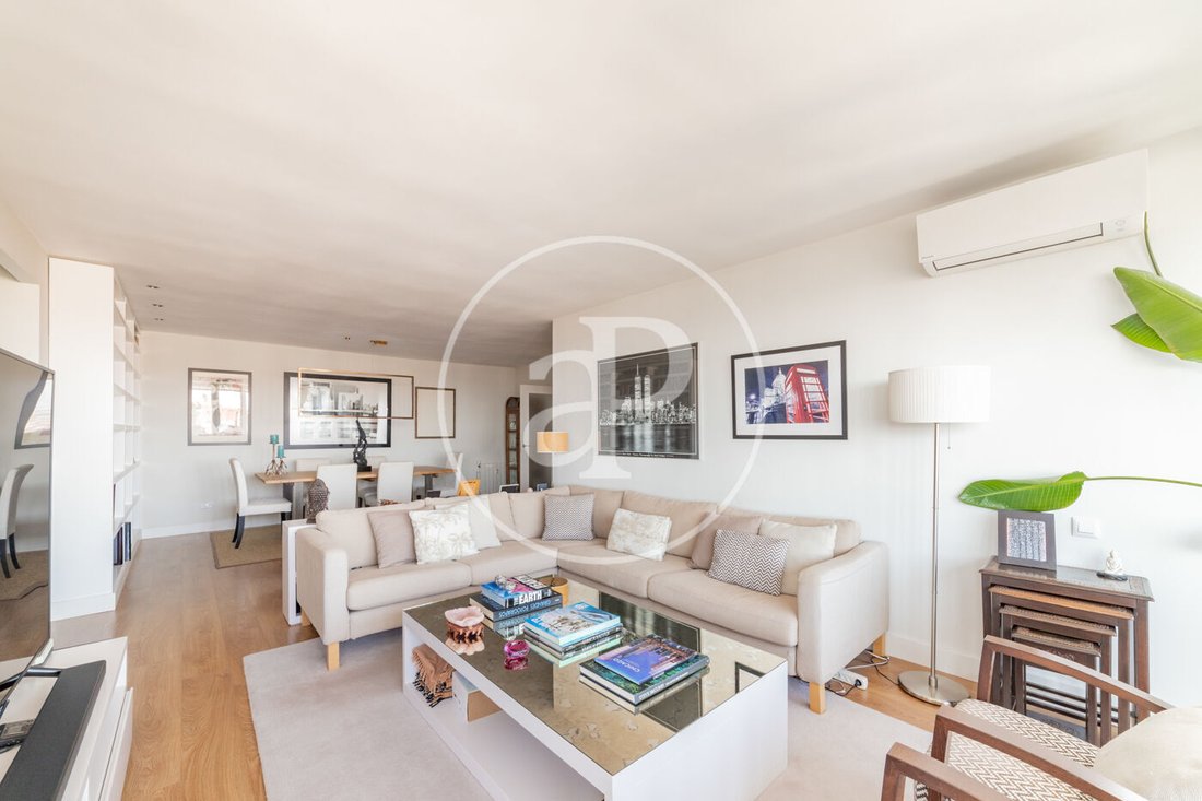 Penthouse in Ciudad Lineal, Madrid, Spain 4 - 15911646