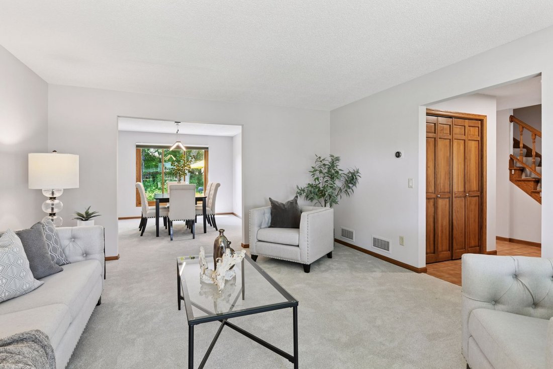 Fantastic Two Story Home Located - 1100xxs 