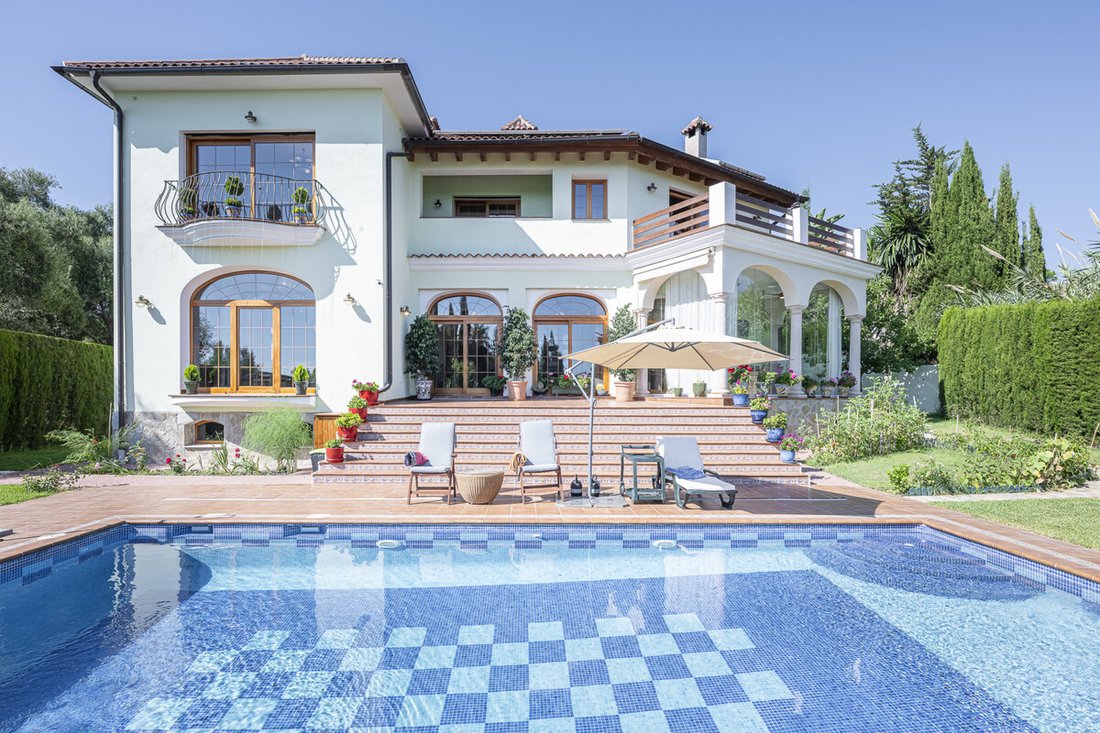 Villa in Marbella, Andalusia, Spain 1 - 15911449