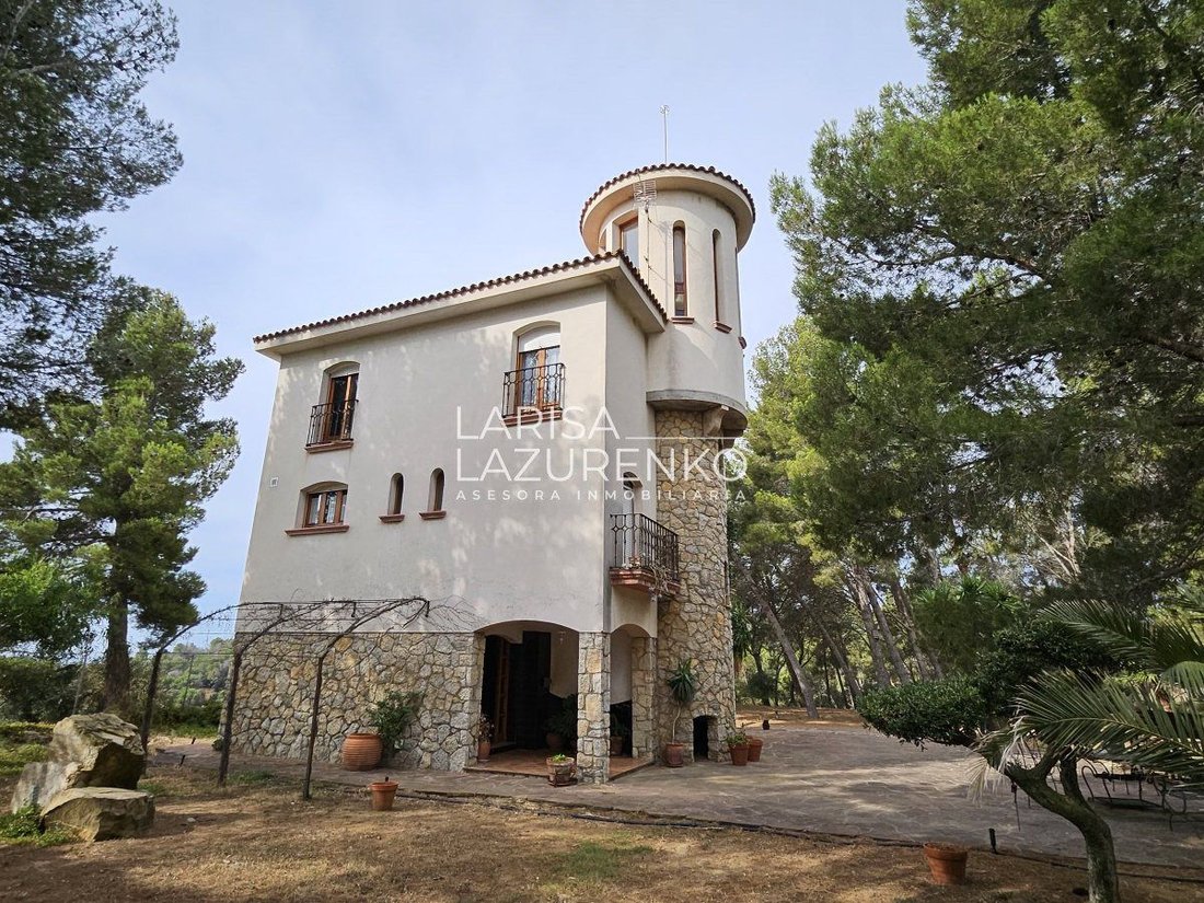 Chalet in Riudecanyes, Catalonia, Spain 4 - 15912894