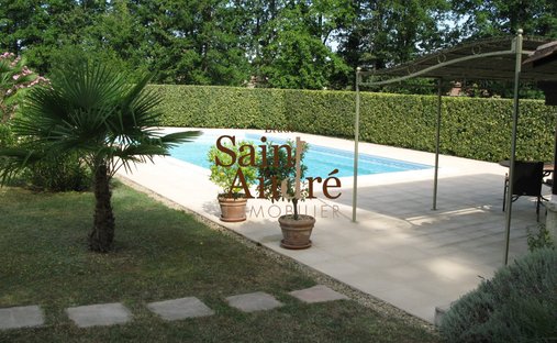 Castle for Sale in Dirac, Nouvelle-Aquitaine, France