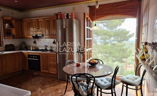 Chalet in Riudecanyes, Catalonia, Spain 1